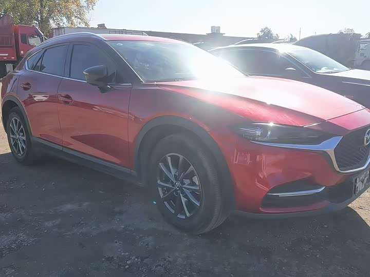 Фото 3 - Mazda CX-4