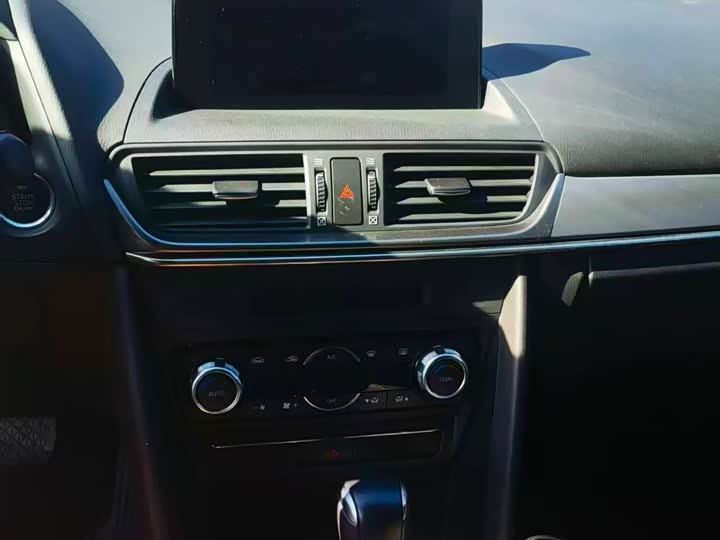 Фото 5 - Mazda CX-4