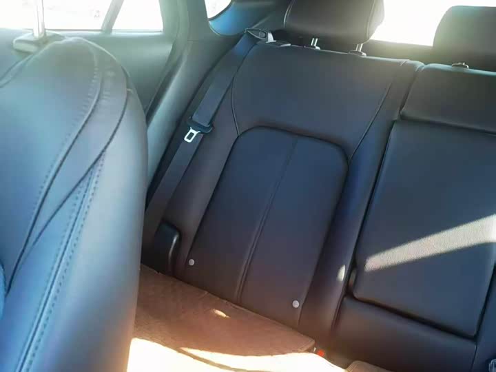 Фото 9 - Mazda CX-4