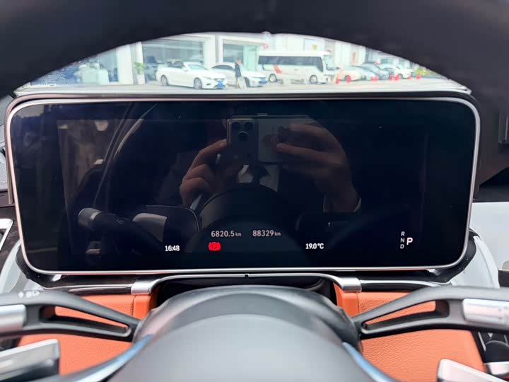 Фото 18 - Mercedes-Benz Maybach S-Class