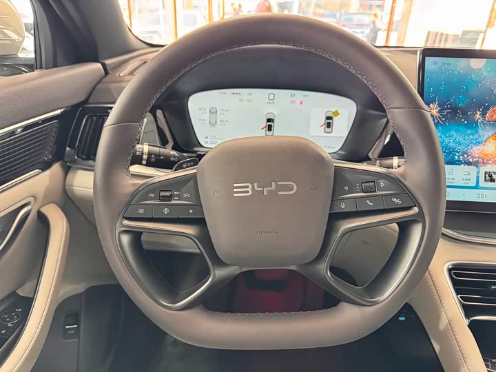 Фото 11 - BYD Song Plus Hybrid/EV