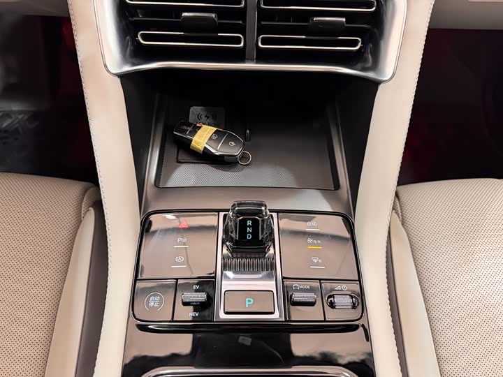 Фото 12 - BYD Song Plus Hybrid/EV