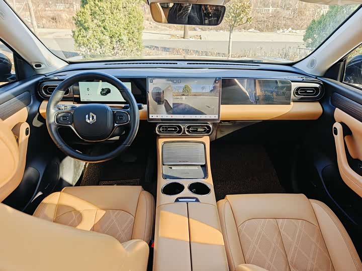 Фото 10 - Leapmotor C11