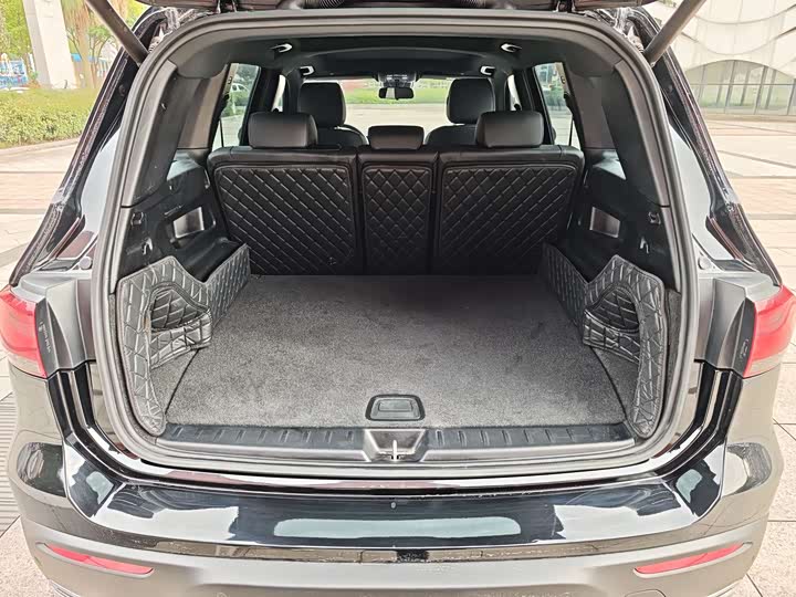 Фото 12 - Mercedes-Benz EQB