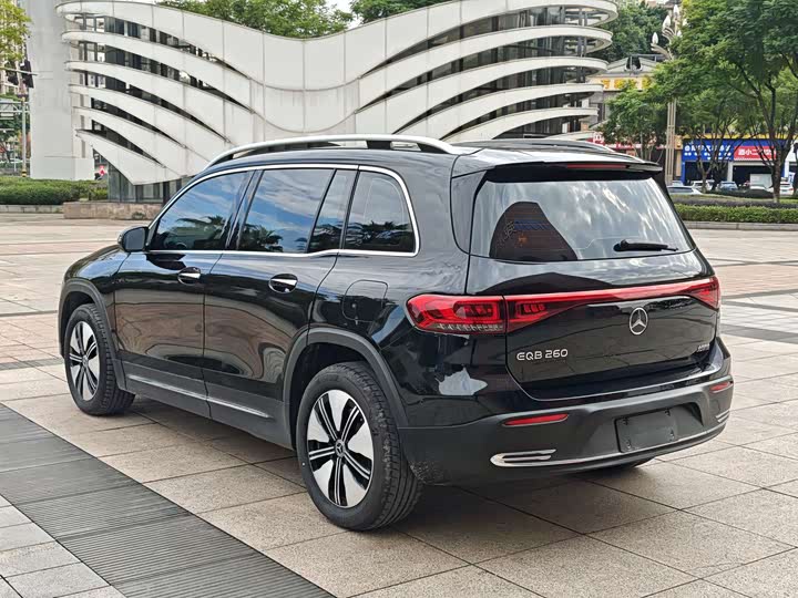 Фото 7 - Mercedes-Benz EQB