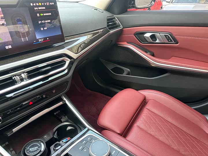 Фото 4 - BMW 3 Series