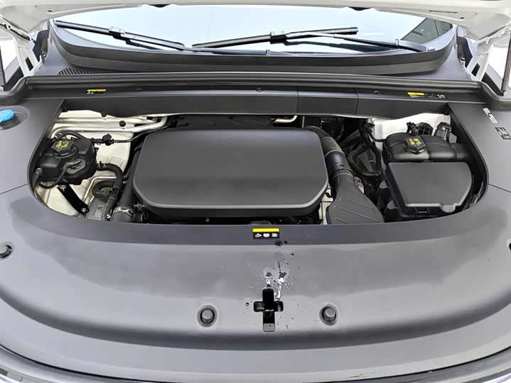 Фото 10 - LiXiang L6