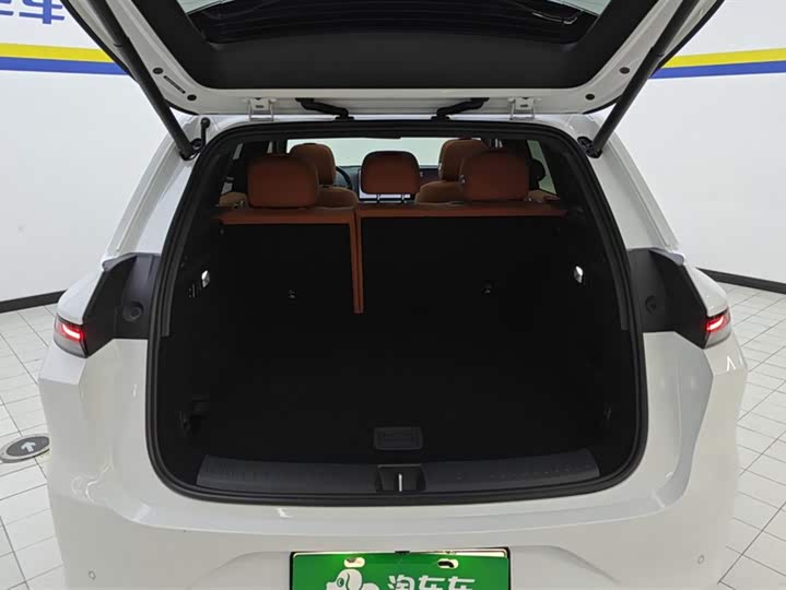 Фото 4 - LiXiang L6