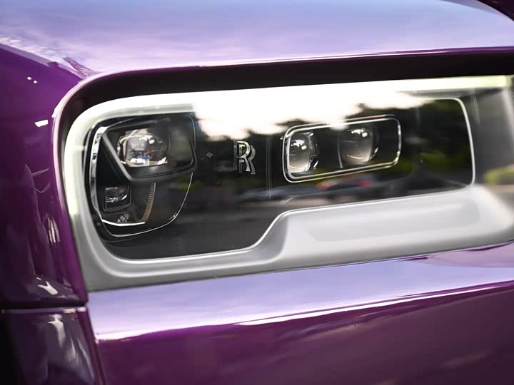 Фото 26 - Rolls-Royce Cullinan