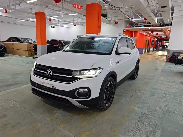 Фото 1 - Volkswagen Tacqua