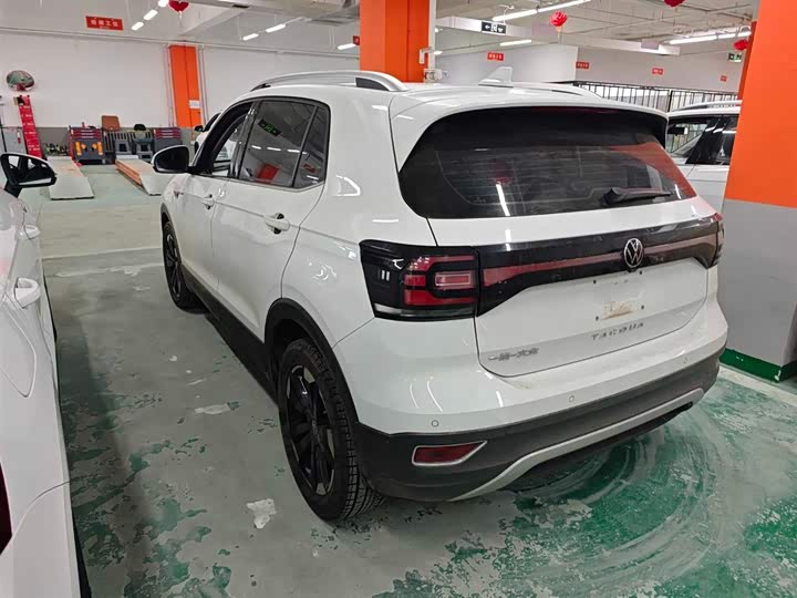 Фото 8 - Volkswagen Tacqua