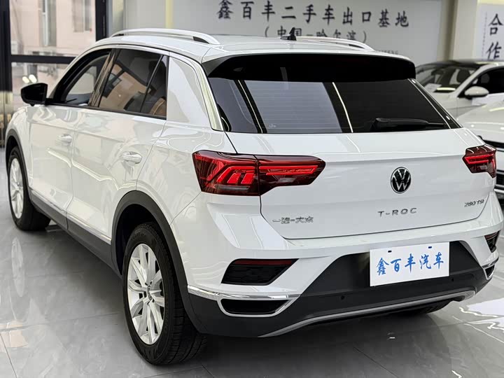 Фото 10 - Volkswagen T-Roc