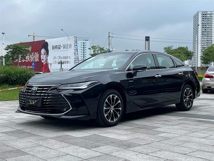 Фото 1 - Toyota Avalon