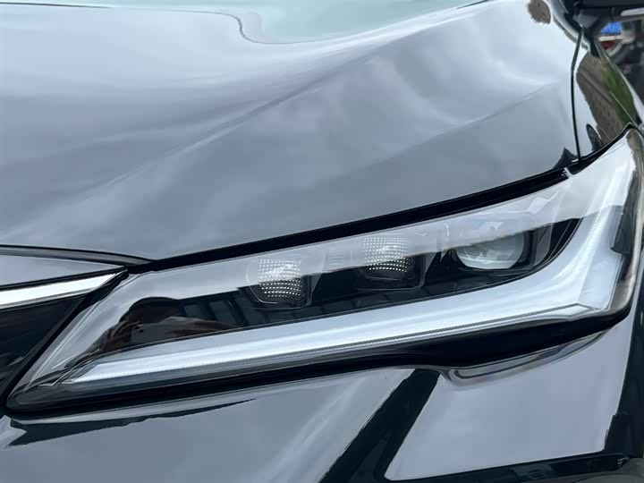 Фото 20 - Toyota Avalon