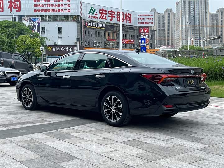 Фото 7 - Toyota Avalon