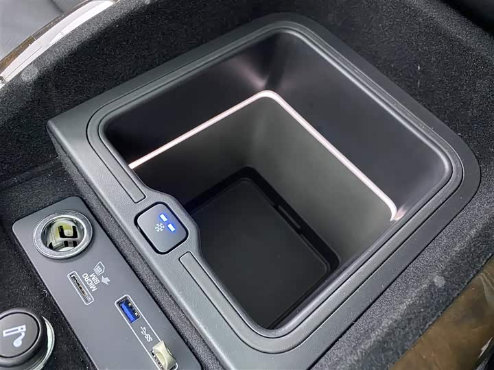 Фото 27 - Land Rover Range Rover