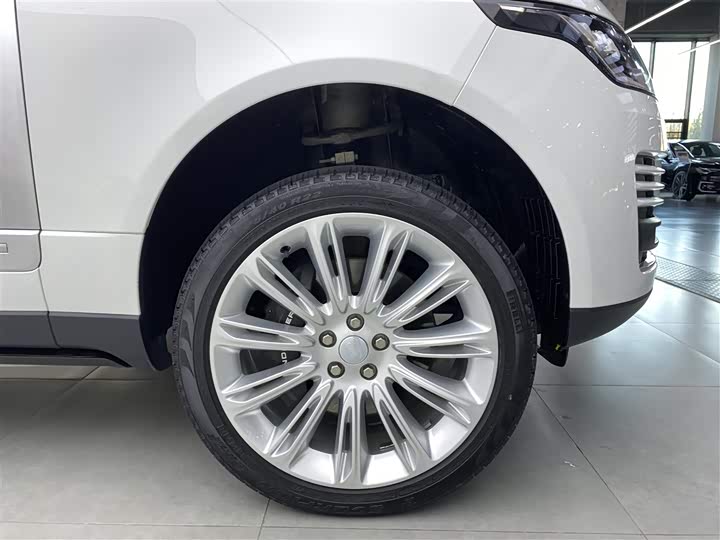 Фото 38 - Land Rover Range Rover