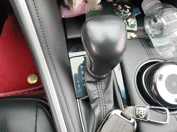 Фото 7 - Toyota Avalon