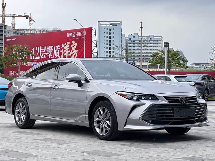 Фото 3 - Toyota Avalon