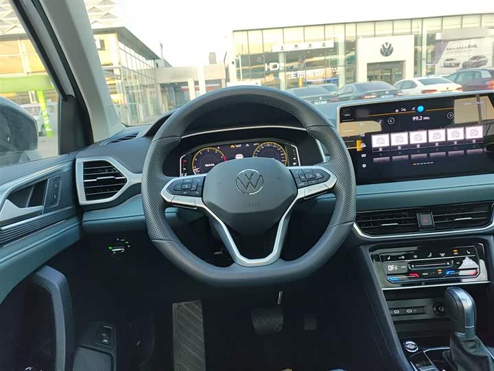 Фото 11 - Volkswagen Tharu