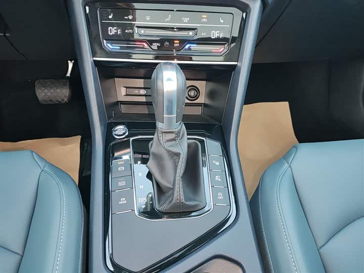 Фото 14 - Volkswagen Tharu