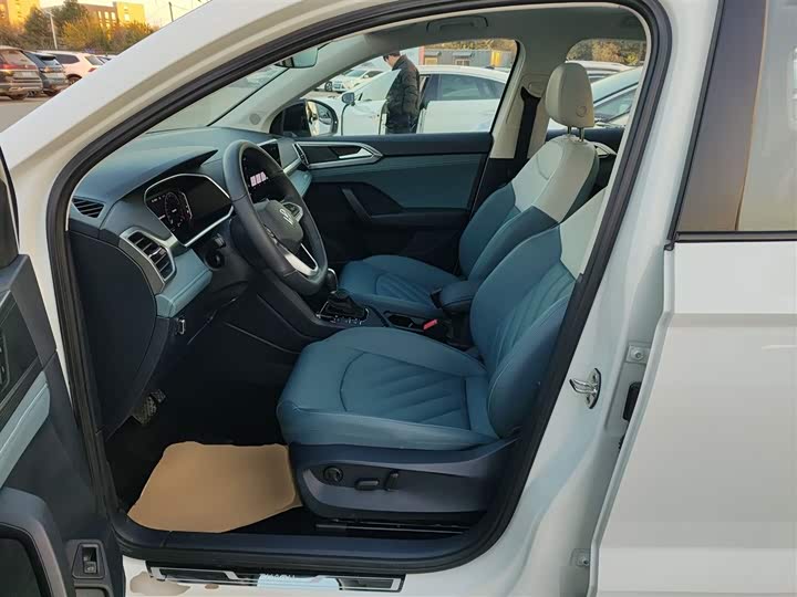 Фото 15 - Volkswagen Tharu