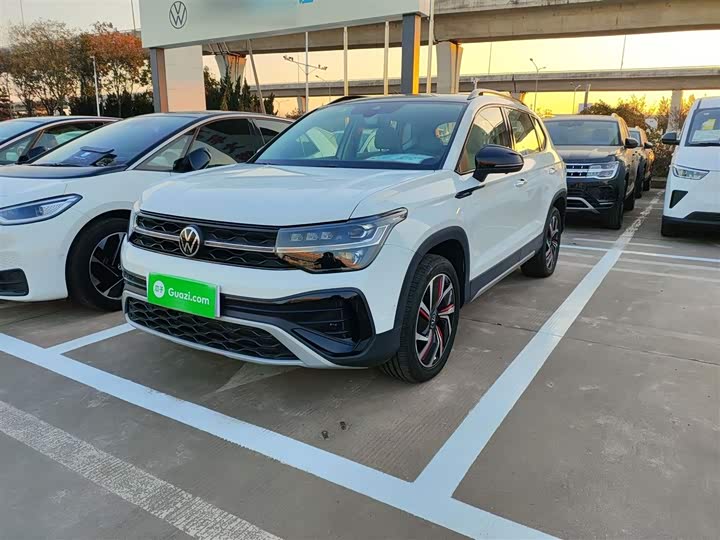 Фото 2 - Volkswagen Tharu