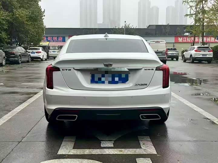 Фото 8 - Cadillac CT5