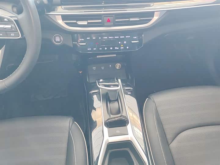 Фото 14 - Kia K3