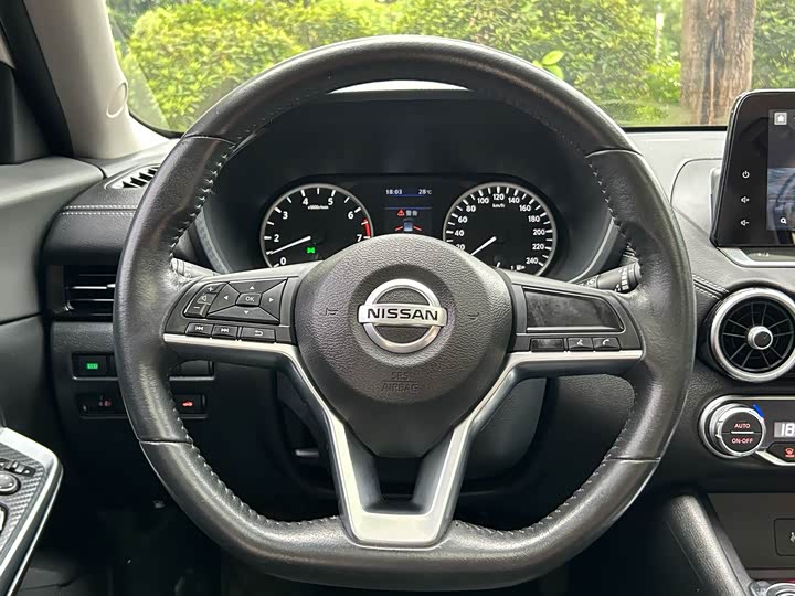 Фото 14 - Nissan Sylphy