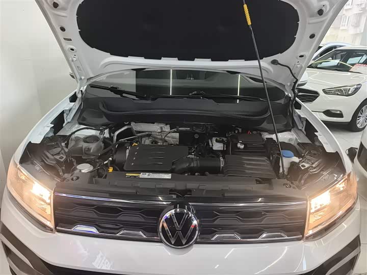 Фото 10 - Volkswagen T-Cross