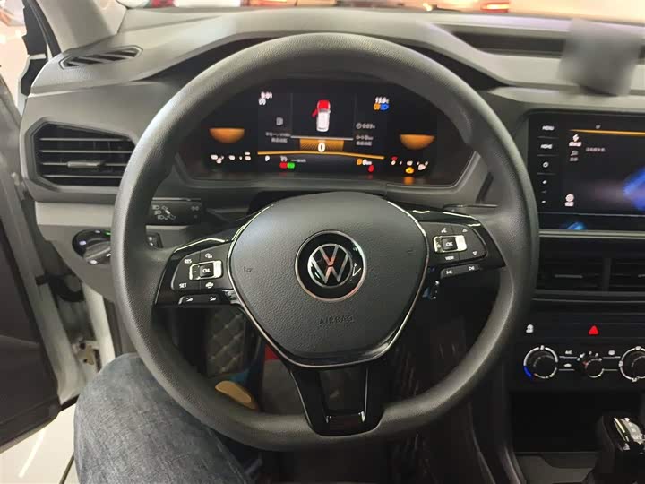 Фото 3 - Volkswagen T-Cross