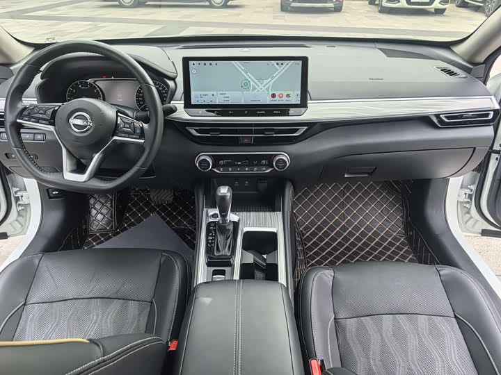 Фото 10 - Nissan Teana