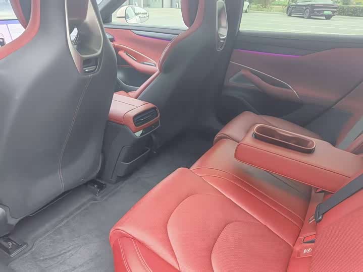 Фото 8 - Xiaomi SU7