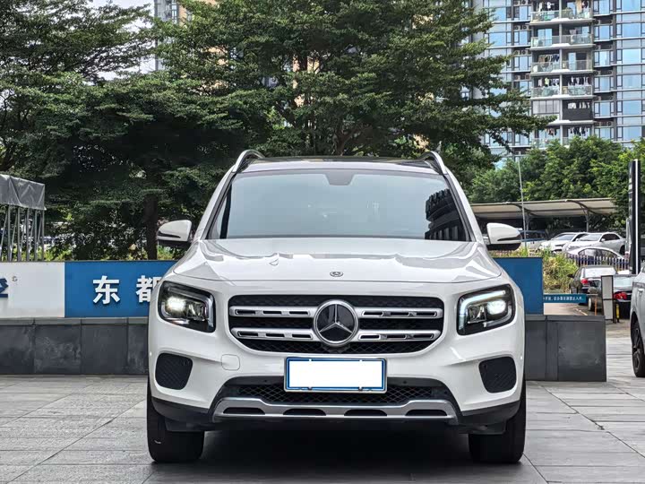 Фото 2 - Mercedes-Benz GLB-Class