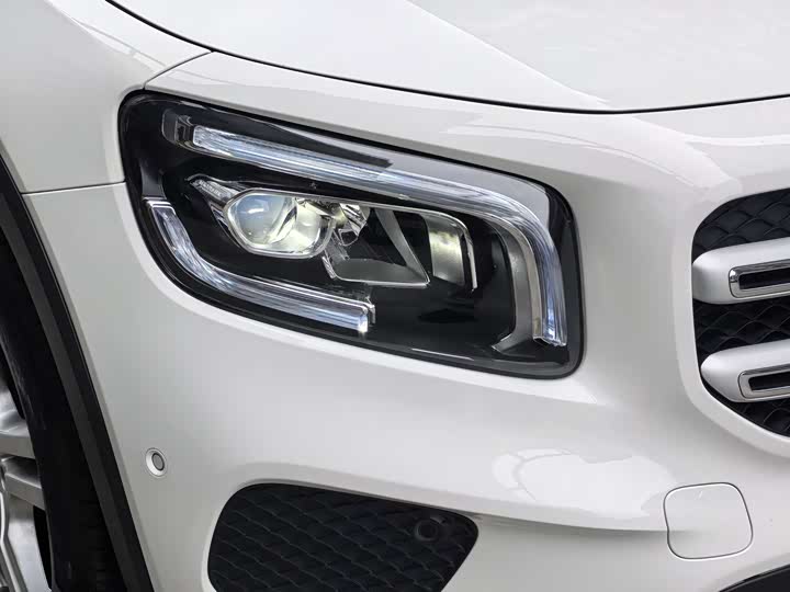 Фото 5 - Mercedes-Benz GLB-Class