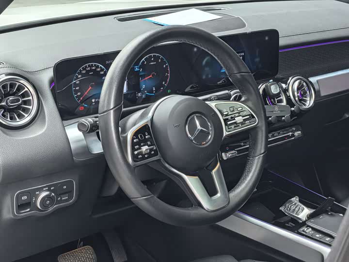 Фото 7 - Mercedes-Benz GLB-Class