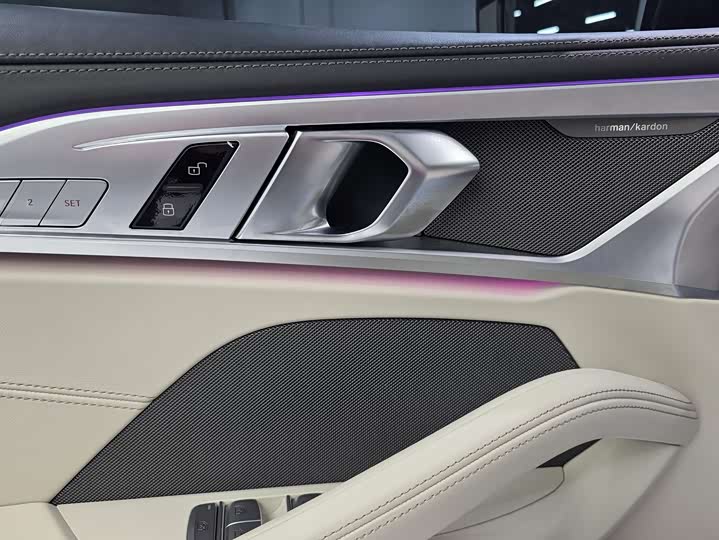 Фото 5 - BMW 8 Series