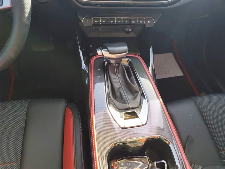 Фото 14 - Changan Oshan X5