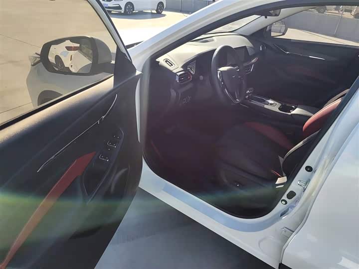 Фото 16 - Changan Oshan X5