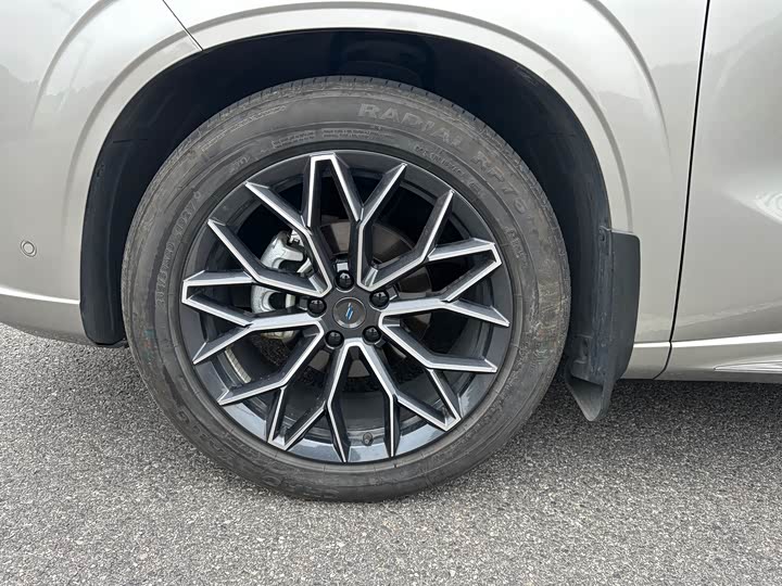 Фото 7 - Changan Oshan Z6 Hybrid