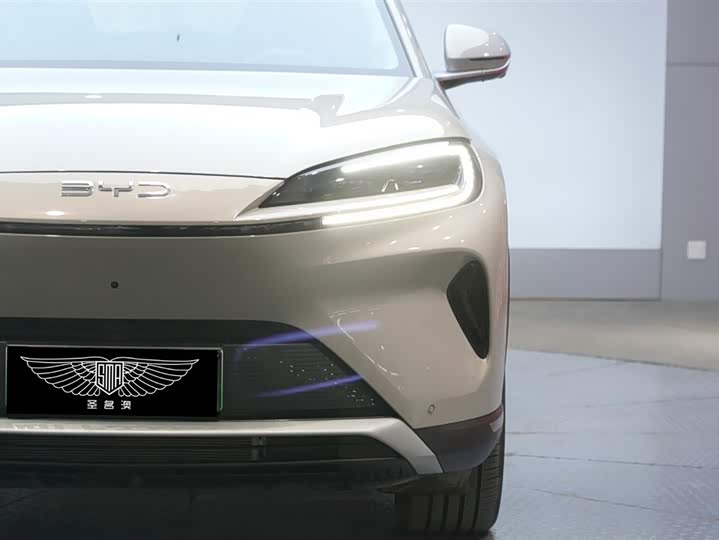 Фото 3 - BYD Sea Lion 07 DM-i Hybrid