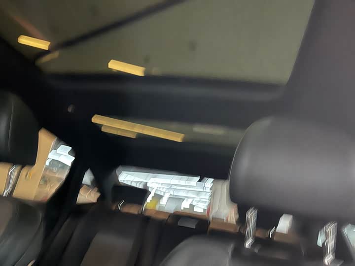 Фото 11 - Audi A6L