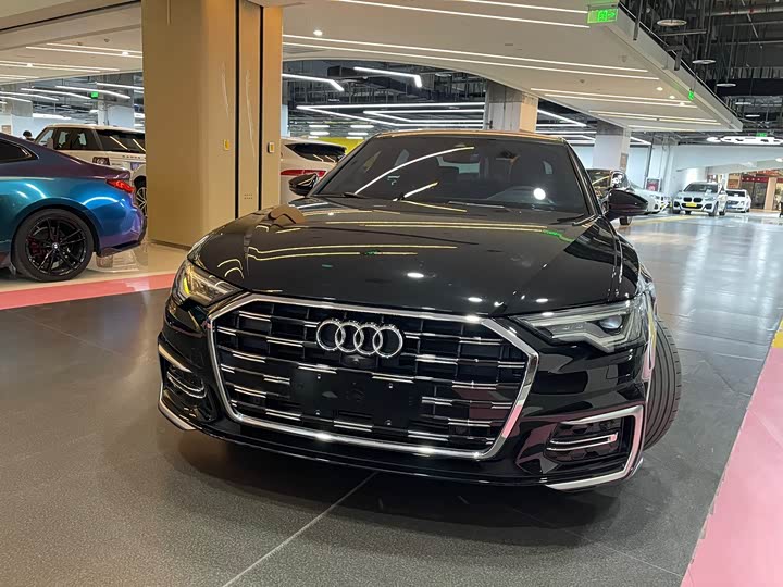 Фото 2 - Audi A6L