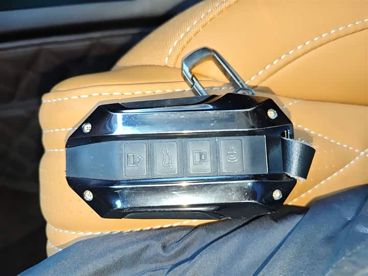 Фото 9 - Tank 500