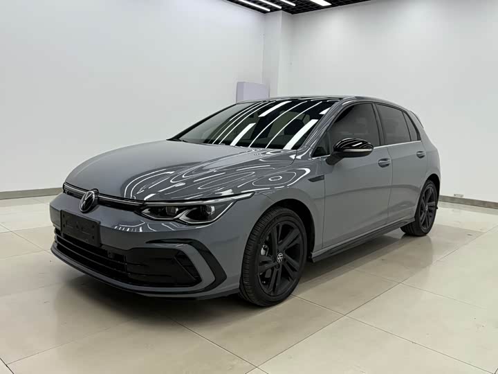 Фото 1 - Volkswagen Golf