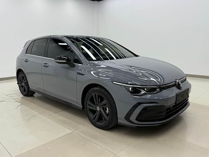 Фото 2 - Volkswagen Golf