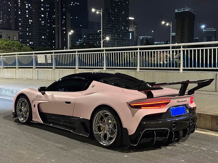 Фото 2 - Maserati MC20