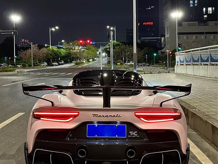 Фото 3 - Maserati MC20