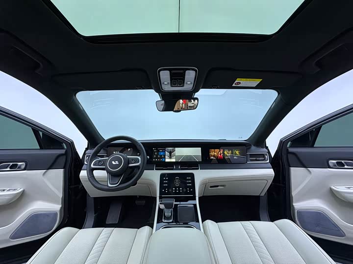 Фото 10 - LiXiang One